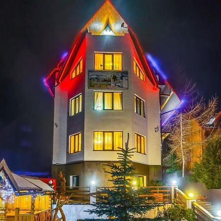 Готельний Комплекс Парламент, Яблуниця Exterior photo